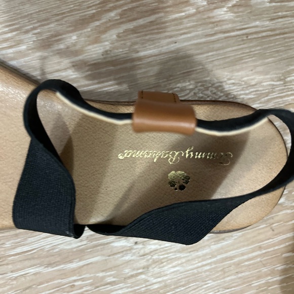 Tommy Bahama Sandals - Picture 2 of 5
